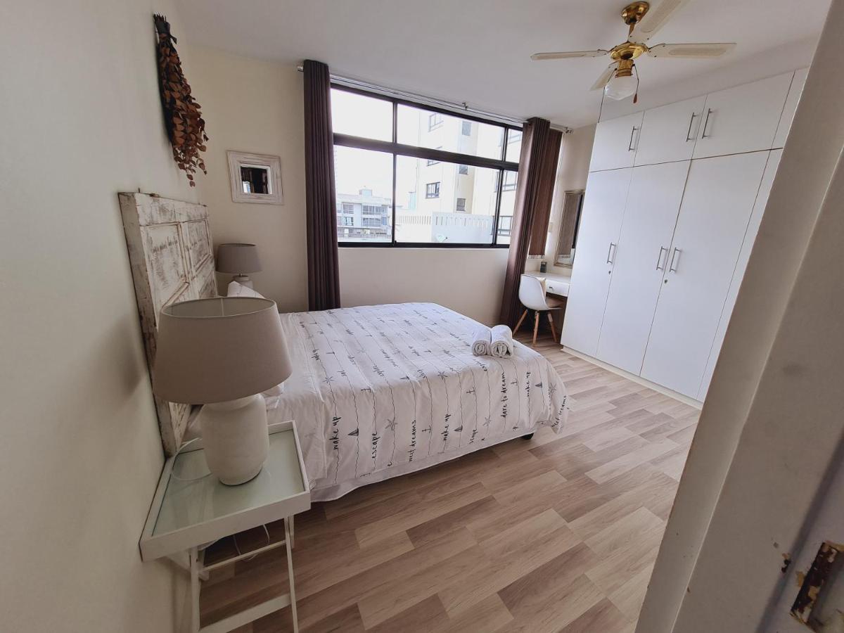 Silver Lining Beach Apartment Kaapstad Buitenkant foto