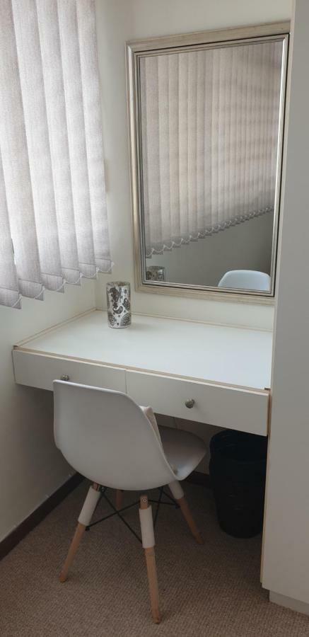 Silver Lining Beach Apartment Kaapstad Buitenkant foto
